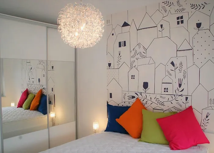 Blizej Morza 63 Z Garazem 아파트 코워브제크