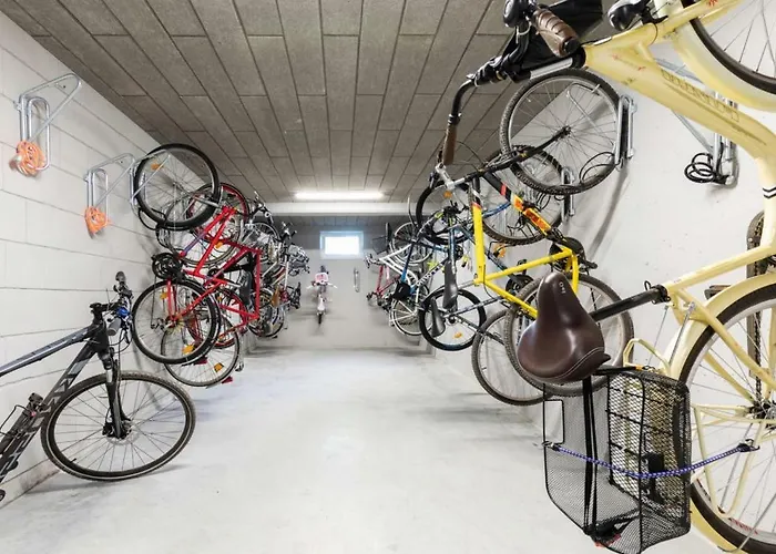 Blizej Morza 63 Z Garazem